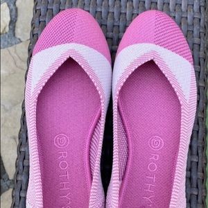 ISO Rothys Breast Cancer shoes 9 or 9.5